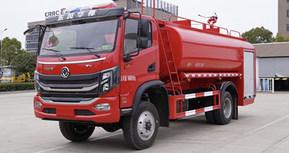 四驅消防供水車